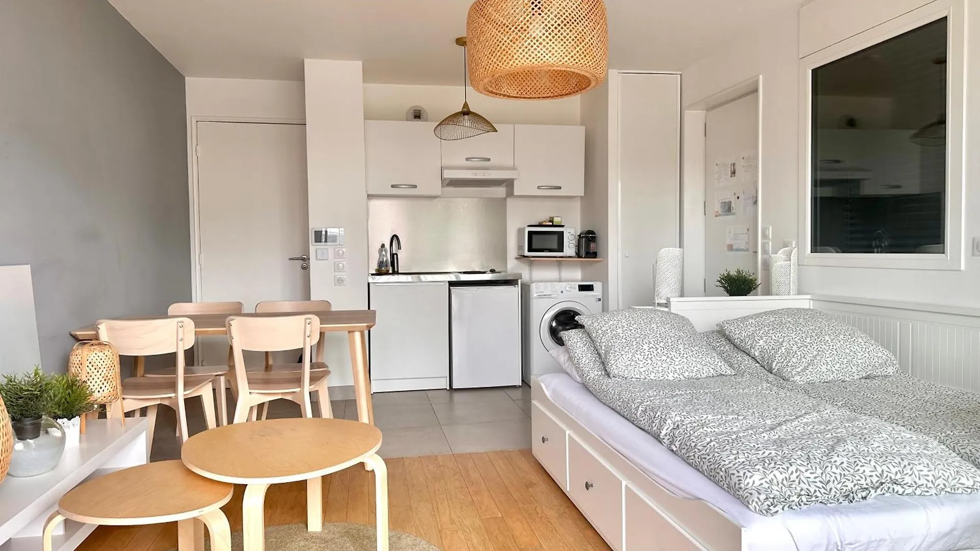 Stylish And Modern Studio In Tolbiac *